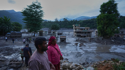 Katastrophe in Nepal und China: Elektrizität, Lawinen und Rettungsaktionen