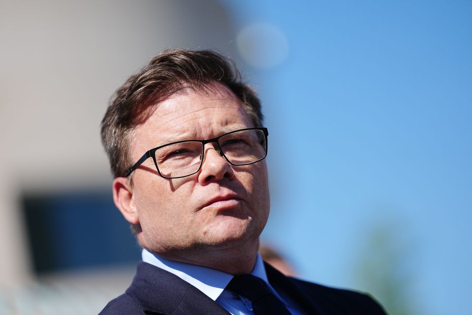 Streit über Klimaanlagen: Union kritisiert SPD-Minister Schneider
