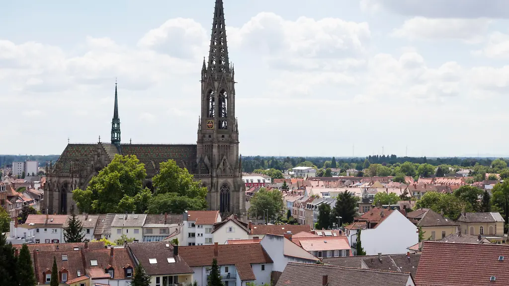 Bäckerin rettet Senioren-Paar durch beherzten Einsatz