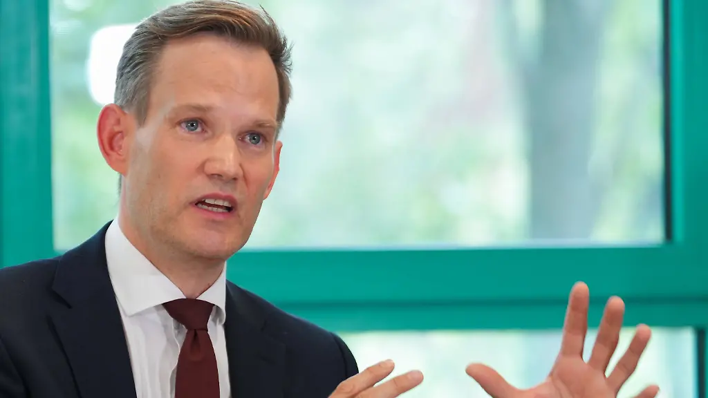 Streeck fordert höhere Tabaksteuer bis 2030