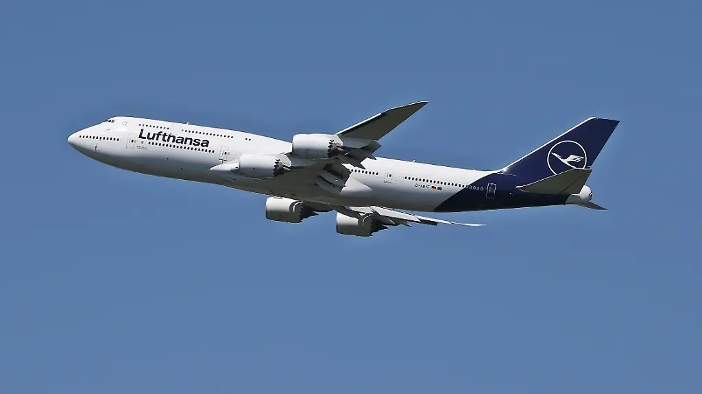Lufthansa-Jet landet in Glasgow nach Notsignal