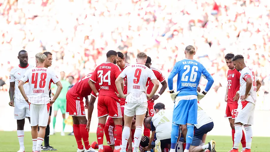 Bayern Triumph überschattet von Musialas Zusammenbruch