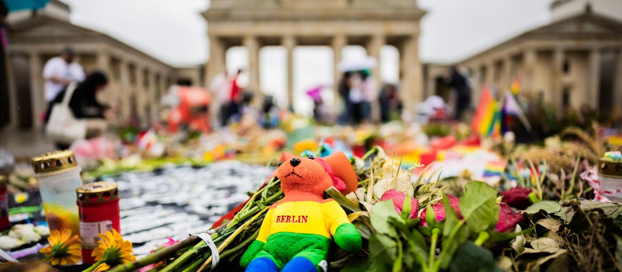 Berliner CSD-Anschlag: Fragen im Innenausschuss