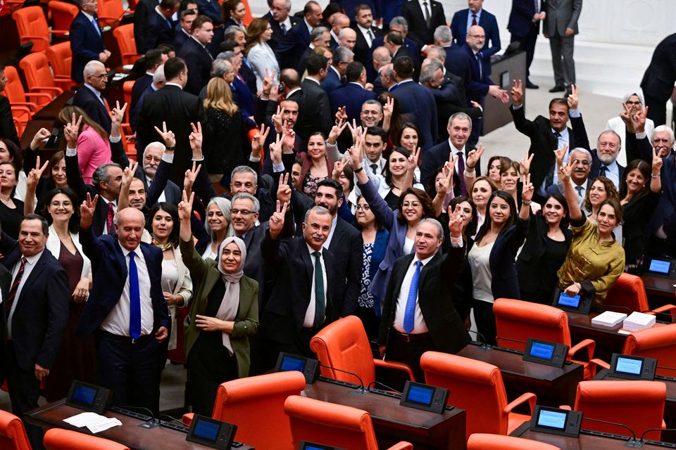 Lange Debatte im Türkischen Parlament