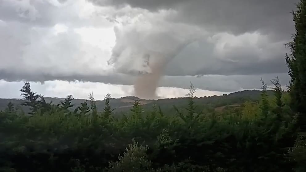 Tornado verursacht schwere Schäden in Südfrankreich