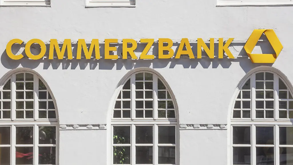 Unicredit nähert sich der Aktienmehrheit bei der Commerzbank
