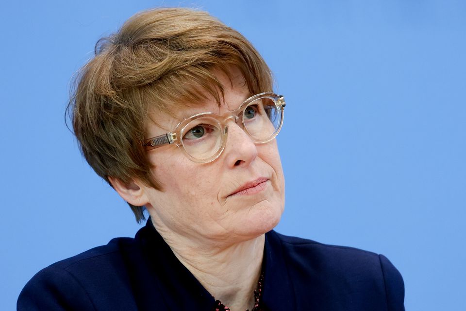 Renten-, Pflege- und Steuerreformen der Bundesregierung