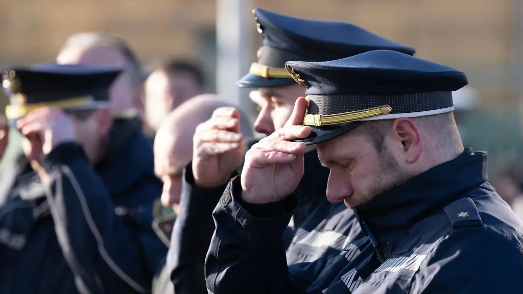 Festnahme einer mutmaßlichen Diebesbande in Polen wegen Überfahrens eines Polizisten