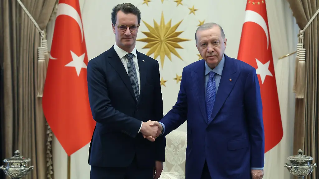 Erdogan empfängt NRW-Ministerpräsident Wüst in Ankara