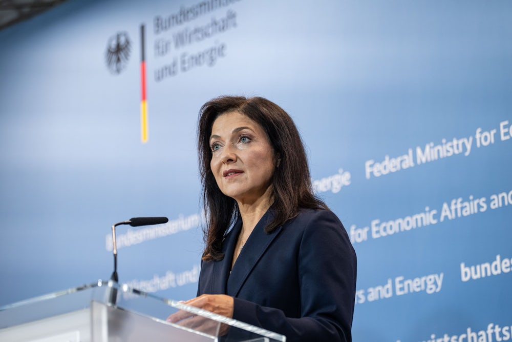 Gaspreise und Speichersituation in Deutschland: Herausforderungen und politische Reaktionen