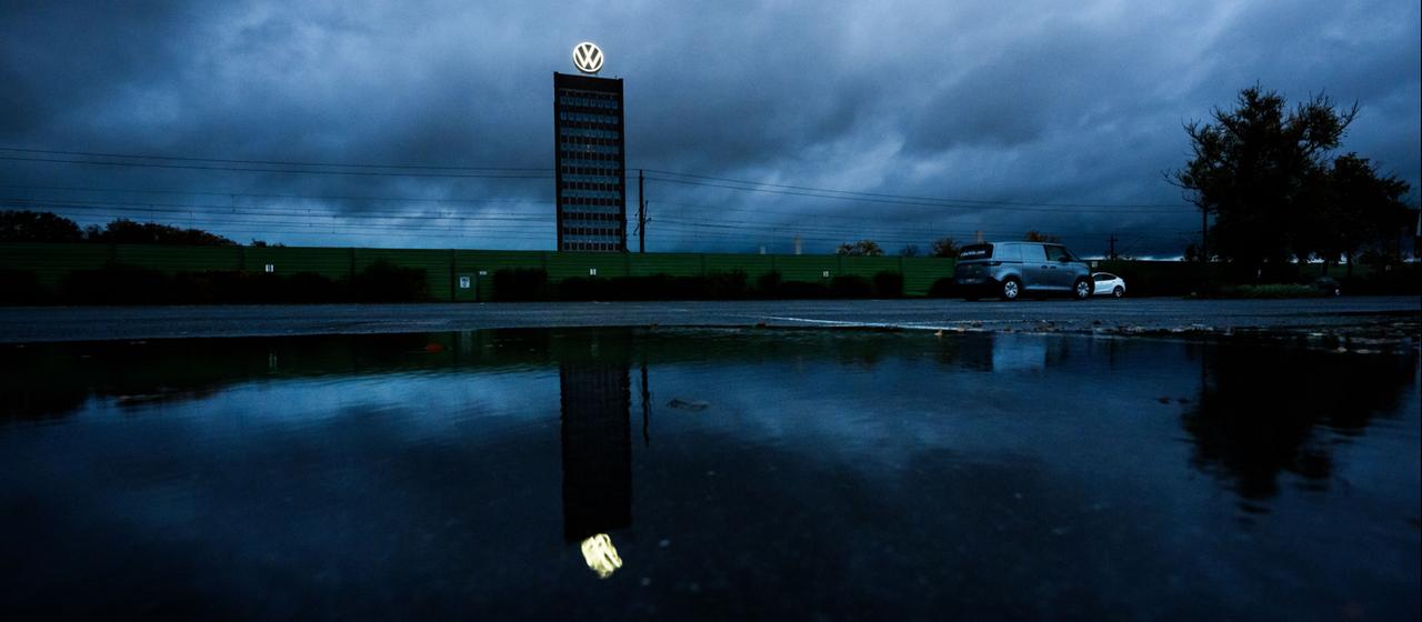 VW-Aufsichtsrat beschließt Sparplan: Umfassende Stellenstreichungen und Werksschließungen drohen