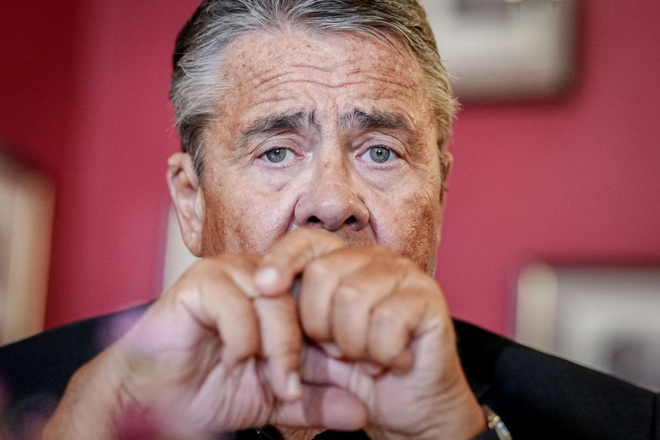Sigmar Gabriel warnt vor demokratischer Krise und koalitionen mit der Linken