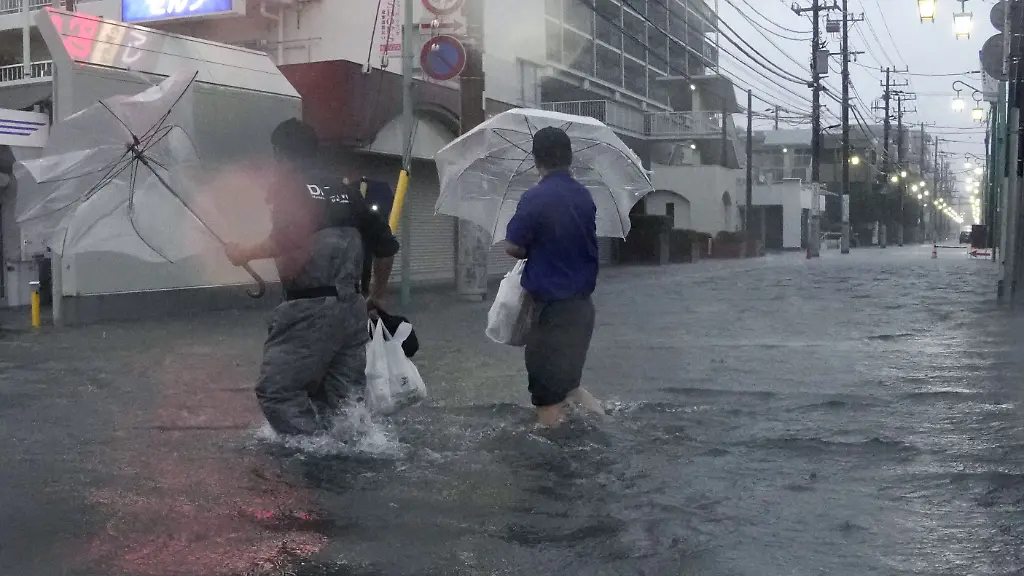Taifun verursacht Erdrutsche und Todesfälle in Japan
