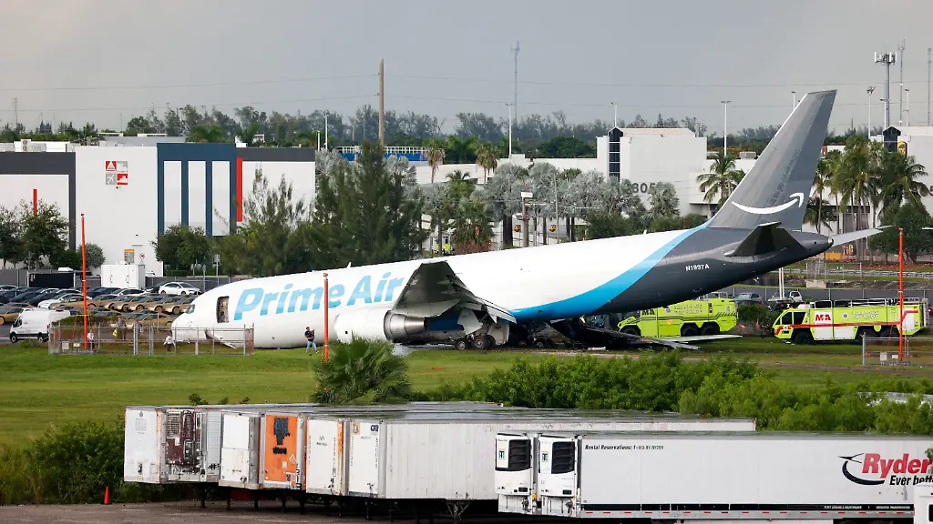 Fünf Tote bei Amazon-Frachtflugzeugunfall in Miami
