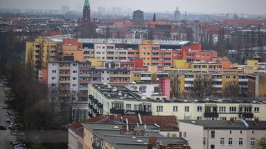 Die Linke gewinnt in Berlin: Fokus auf Wohnungsnot und Vergesellschaftung