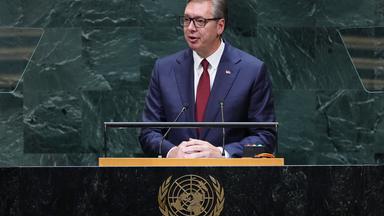 Vucic Wechselt Von Präsidentschaft Zur Regierungsspitze In Serbien