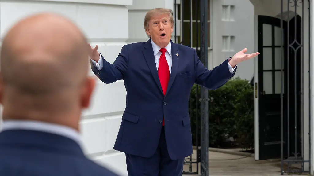 Trumps Beliebtheitswerte sinken vor den Midterms auf Rekordtief