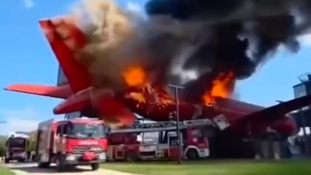 Feuer im Luftfahrtpark: Ausrangierter Airbus in Brand