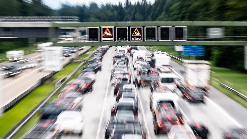 Autobahnauffahrt und Haftung bei Einfädelungsunfall