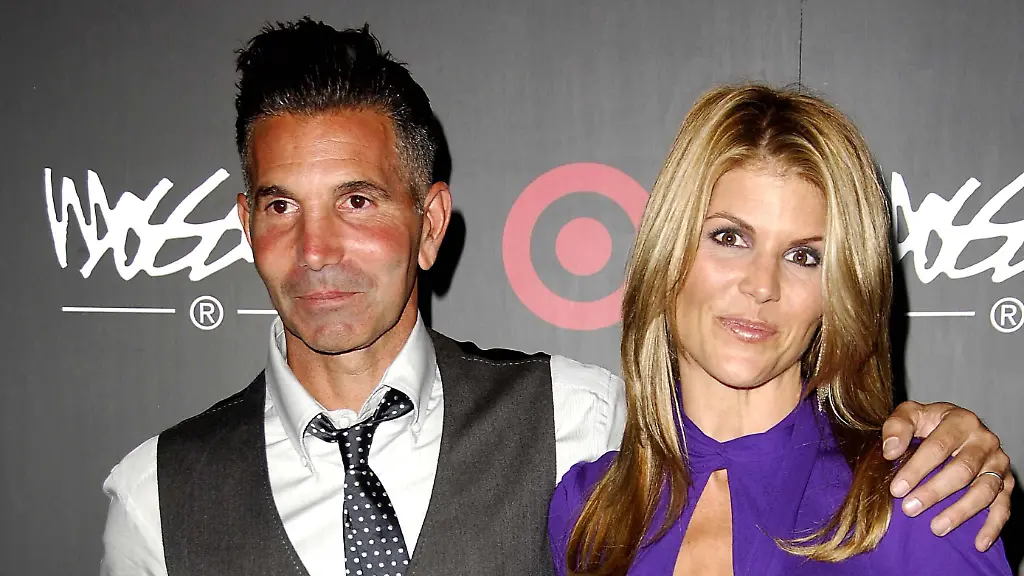 Lori Loughlin reicht Scheidung ein