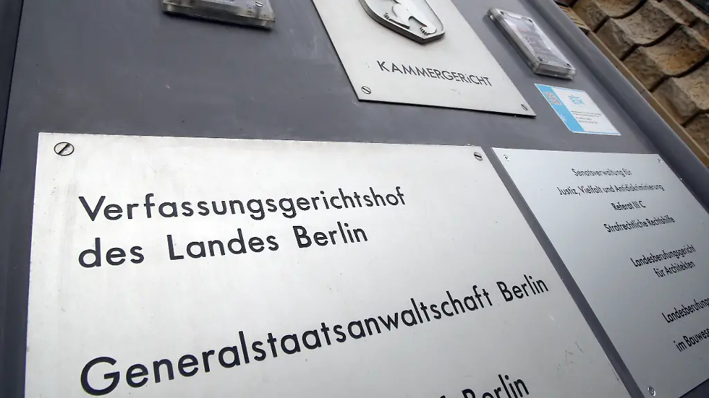 IS-Rückkehrerin steht in Berlin vor Gericht