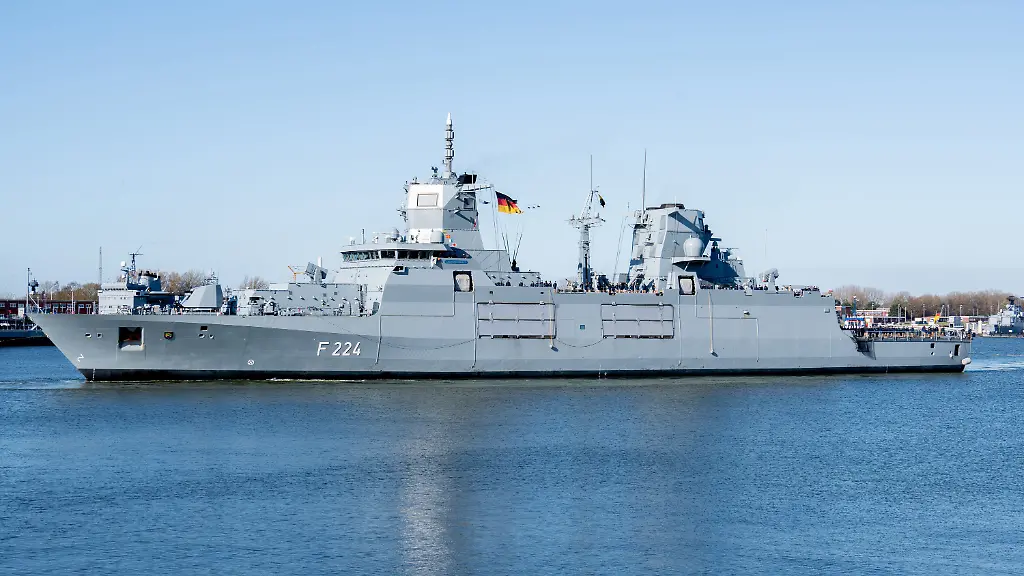 Kaack fordert radikales Umdenken in der Marine