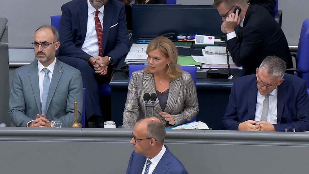Klöckner warnt AfD im Bundestag