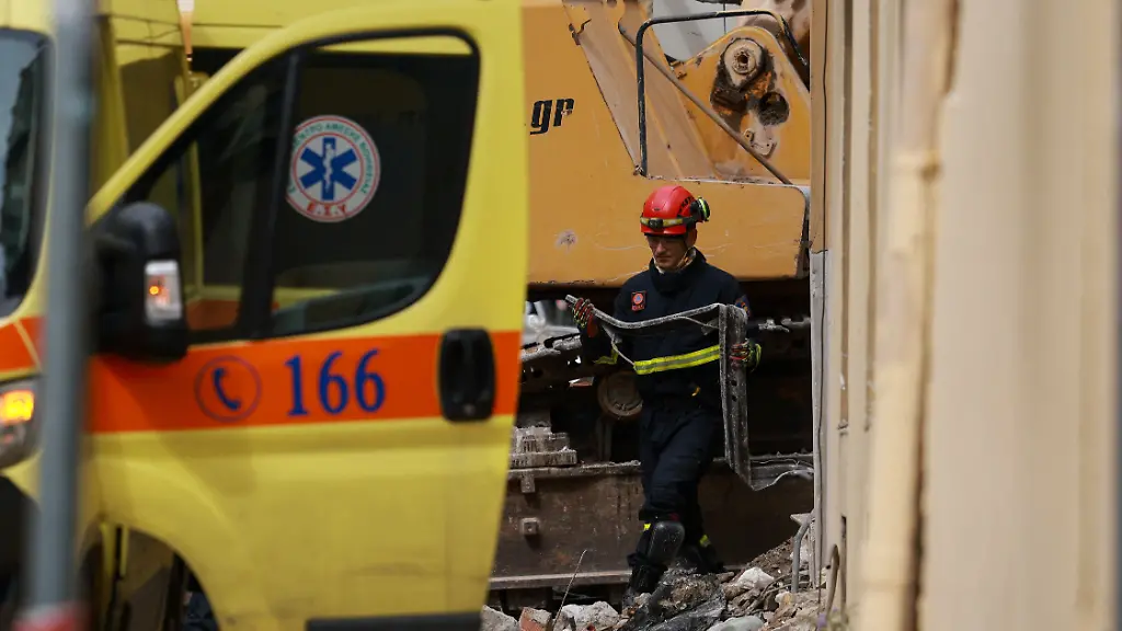 Explosion in Athen: Mehrere Touristen getötet