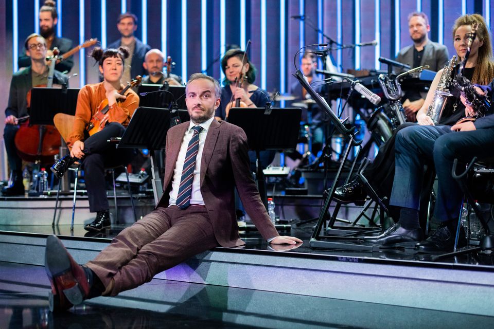 Böhmermann mit Tanzorchester: Am 18. Dezember ist Schluss