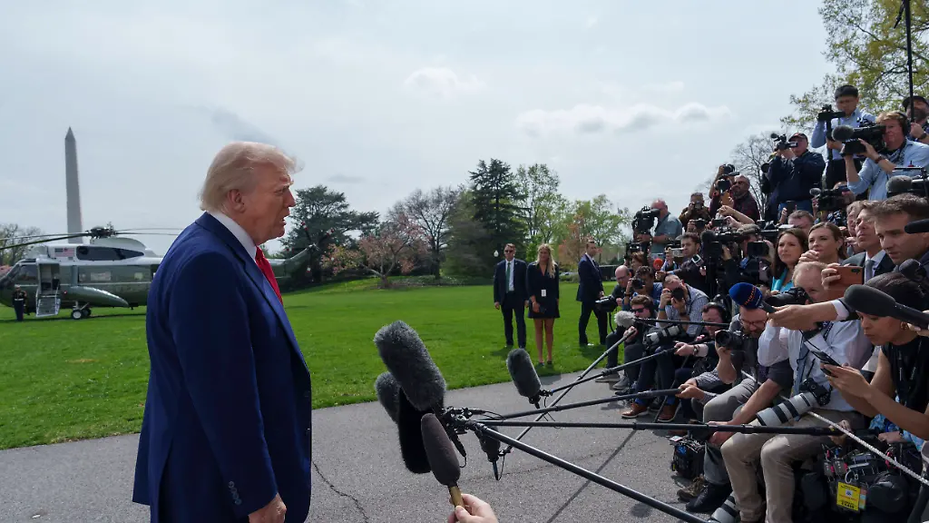 Verstoß gegen die US-Verfassung: Reporter kämpfen im Weißen Haus gegen Trumps Hausverbot