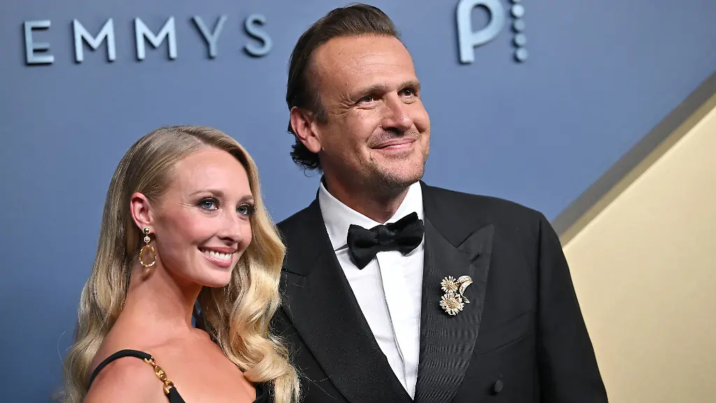 Jason Segel hat Kayla Radomski geheiratet