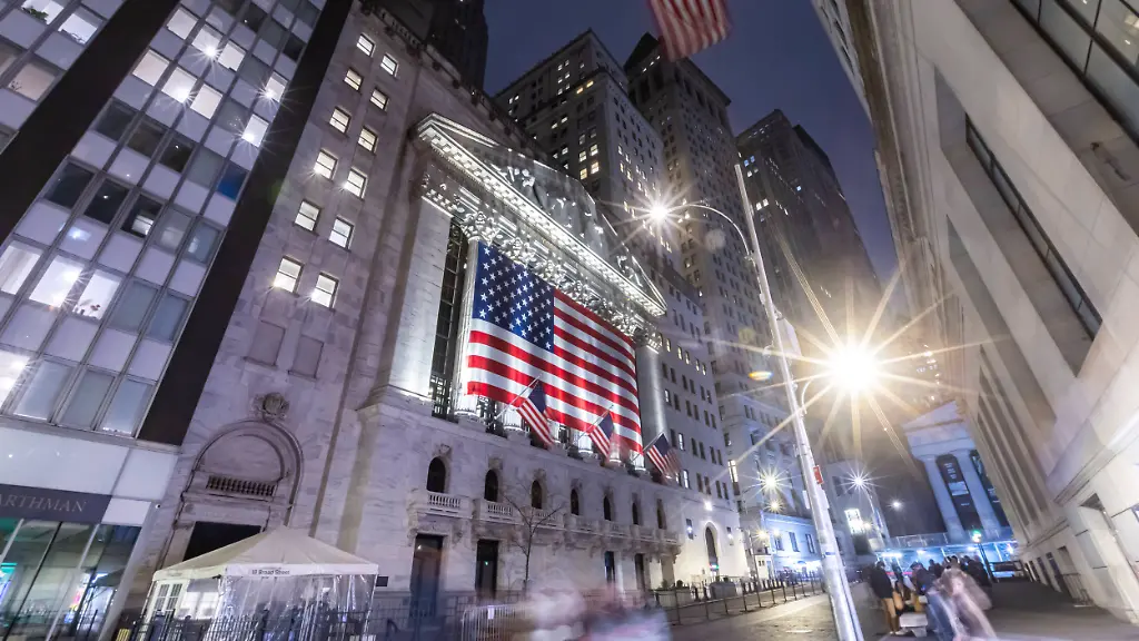 Ölmarktberuhigung und KI-Boom treiben Wall Street an