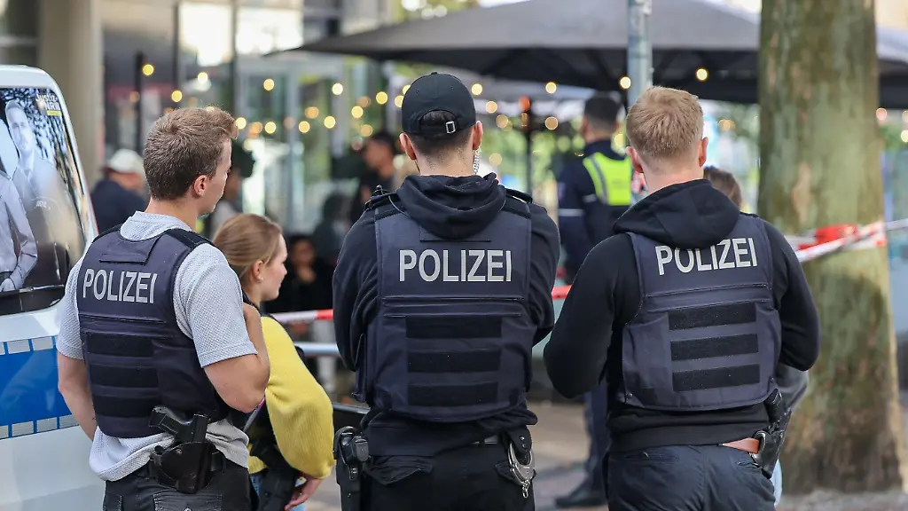 Polizei sucht nach gewaltsam befreitem Häftling in Essen