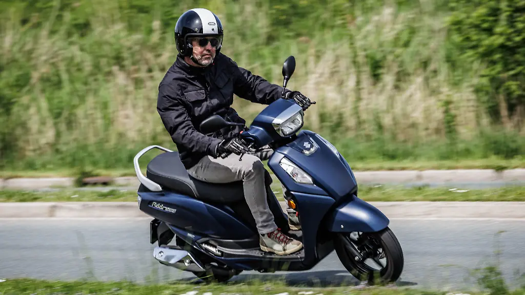 Suzuki Address 125: Effizienter und Kostengünstiger Stadtroller