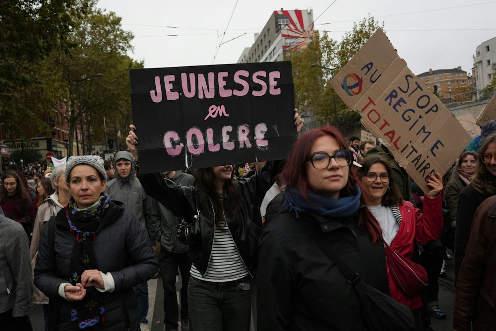Demonstrationen in Europa: Proteste und Ausschreitungen in mehreren Städten