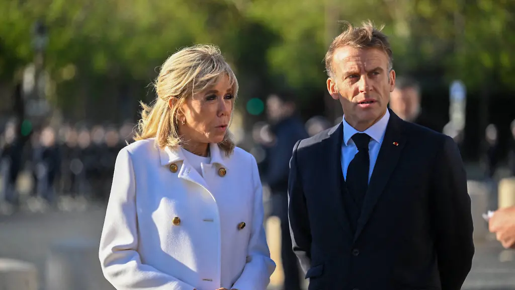 Vulgäres Schüler-Plakat sorgt für Eklat um Präsident Macron