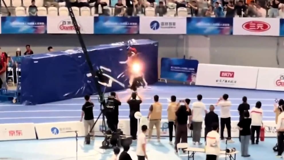 Explosion im Ziel: Roboter-Rennen endet im Chaos