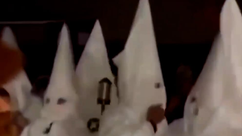 Empörung in El Paso: Halloween-Auftritt im Stil des Ku-Klux-Klan