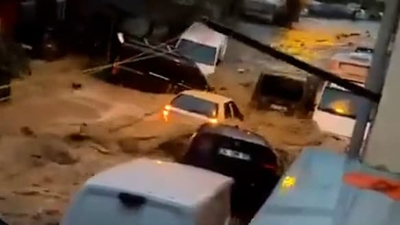 Naturgewalt trifft Metropole: Flut in Istanbul verursacht Chaos