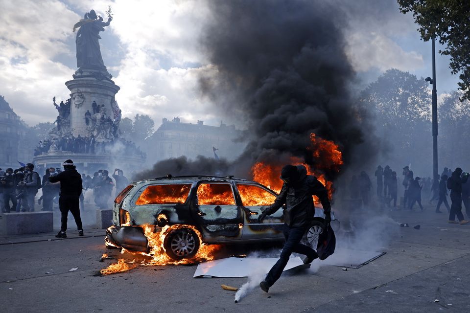 Eskalierende Proteste in Frankreich: Gewalt und politische Reaktionen