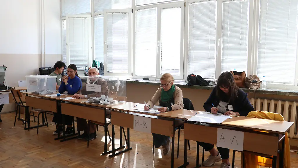 Stichwahl in Bulgarien: Entscheidung um das Präsidentenamt