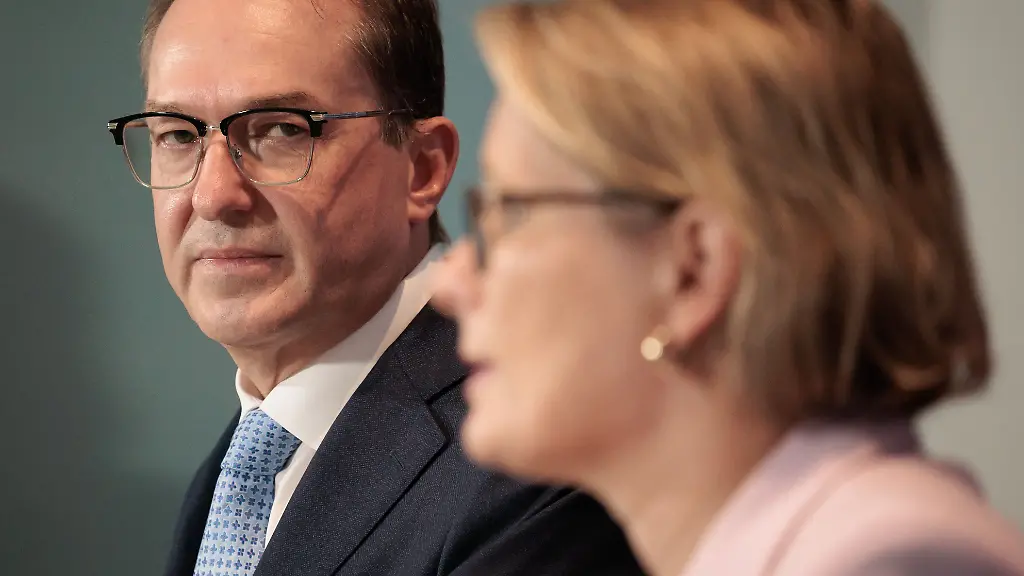 SPD-Justizministerin äußert Bedenken gegenüber Dobrindts Investitionsschutzgesetz