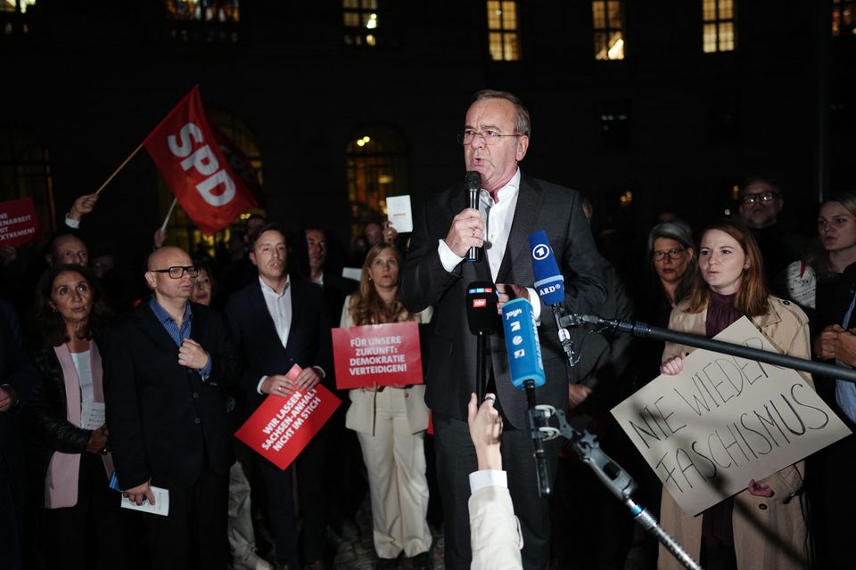 Empörung über Wahl eines AfD-Politikers zum Landtagspräsidenten in Sachsen-Anhalt