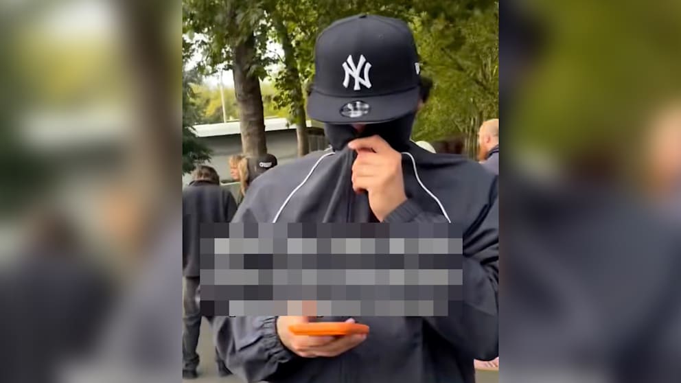 Sänger schleust sich inkognito zu eigenem Konzert