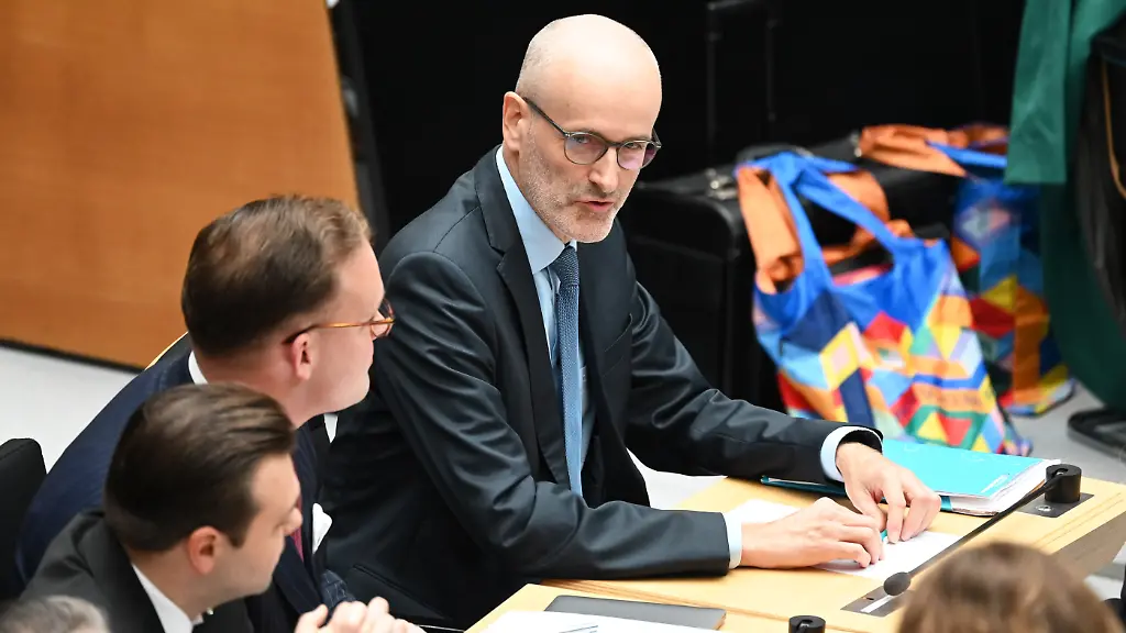 Diskussion um Stimmen für AfD-Kandidaten bei Berliner Parlamentswahl