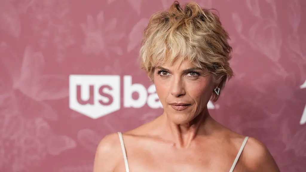 Selma Blair wegen Angriffs auf Flugzeugcrew festgenommen