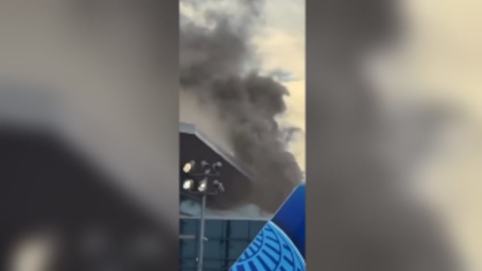 Feuer im Restaurant am Flughafen Houston sorgt für Evakuierungen