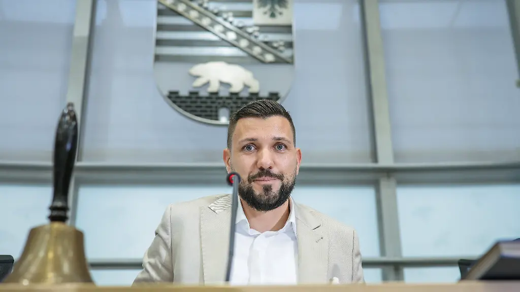 BMW zieht Dienstwagenangebot für AfD-Landtagspräsidenten zurück
