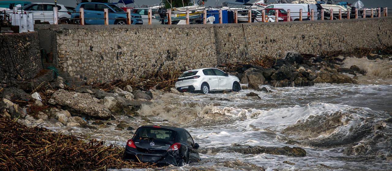 Schwere Unwetterschäden auf Rhodos