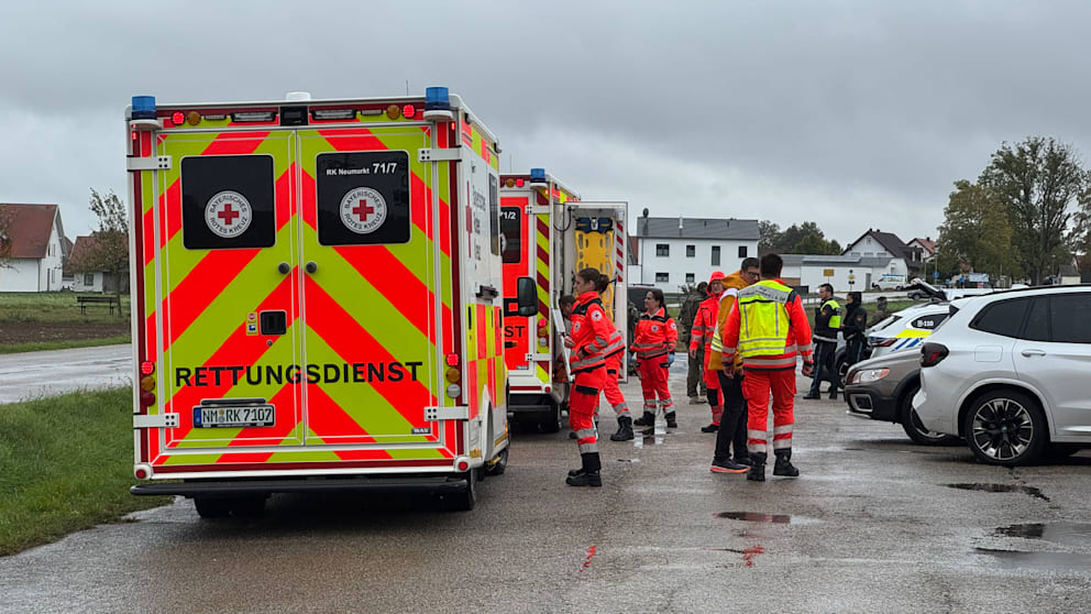 Schwere Schießerei in Berngau: Menschen in ihren Häusern bleiben